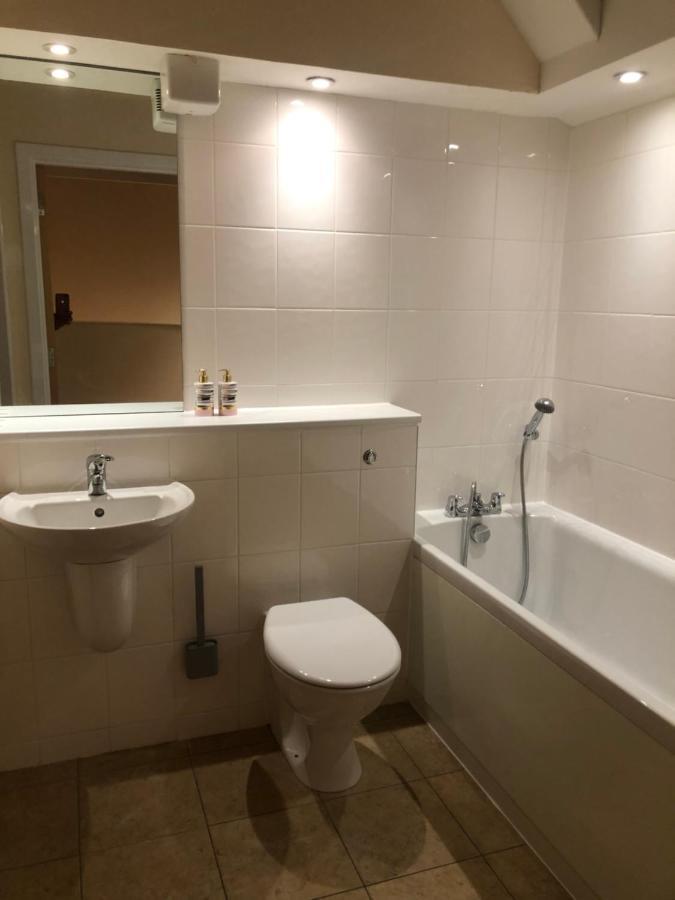 Апартаменты 2 Bed 2 Bath With Private Parking Эдинбург Экстерьер фото