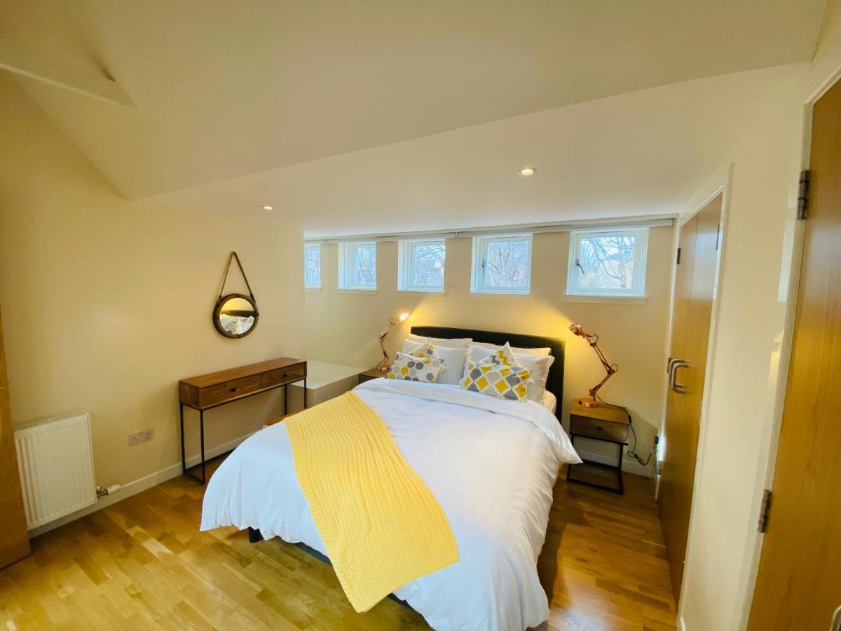 Апартаменты 2 Bed 2 Bath With Private Parking Эдинбург Экстерьер фото