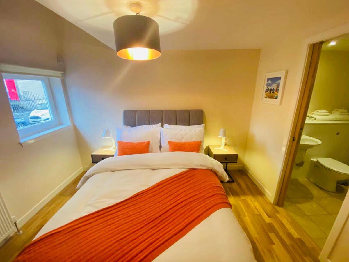 Апартаменты 2 Bed 2 Bath With Private Parking Эдинбург Экстерьер фото